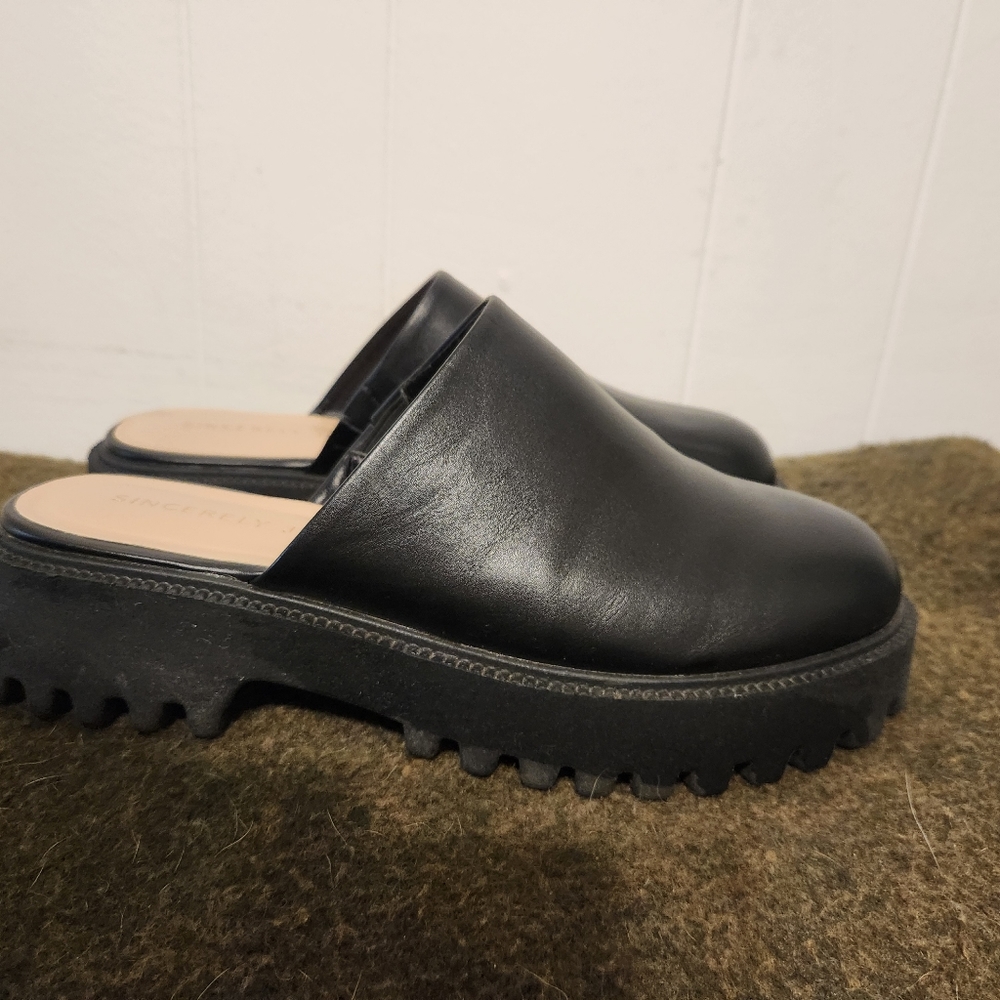 Sincerely Jules brand shoes 👞